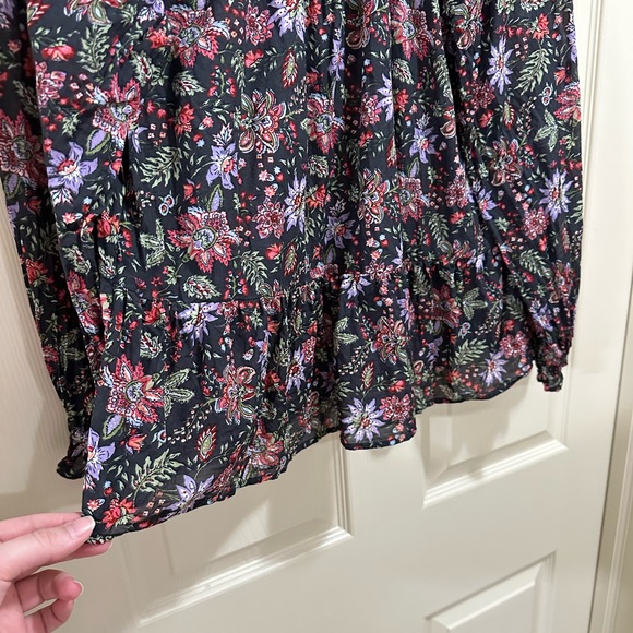 LOFT black floral blouse size S - Picture 5 of 5